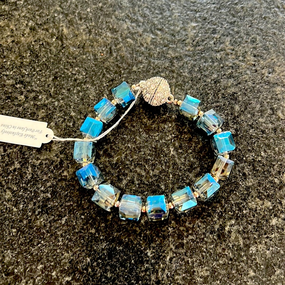 Park Lane magnetic clasp close bracelet